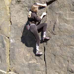 Mia Macdonald profile