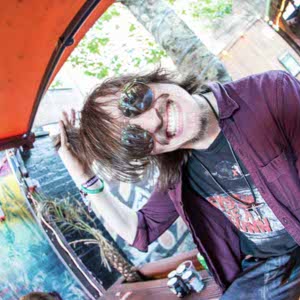 Billy Poole profile