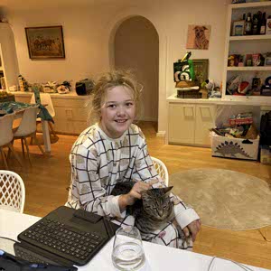 Elsie Puris profile