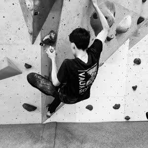 Matthew Zwi profile
