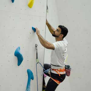 Ahmed Alblooshi profile