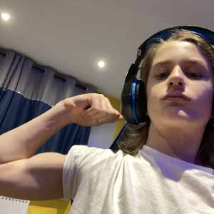 Finley Singer profile