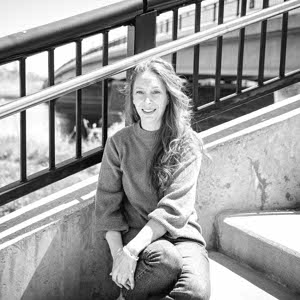 Flora Sutalo profile
