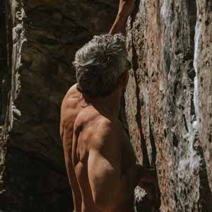 Tom Barker profile