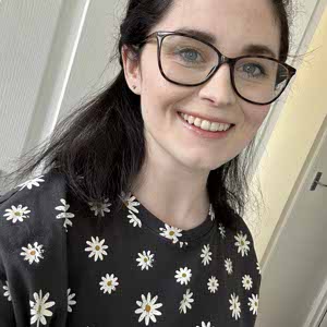 Lucinda Kelly profile