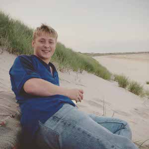Tom Onslow profile