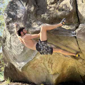 Casey Benavi profile