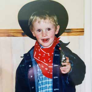 Tom Robertson profile