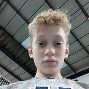 Alek Mieszkowski profile
