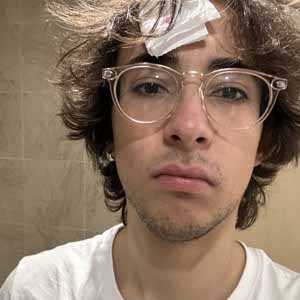 Frankie Hodgson profile