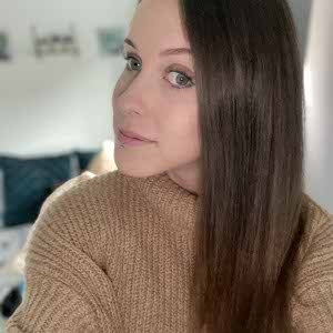 Xenia Button profile