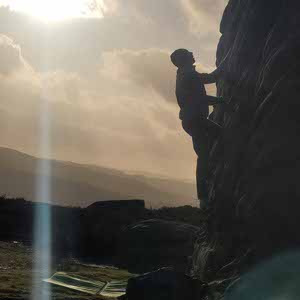 Gavin Edwards profile