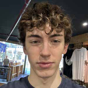 Pau Wright profile