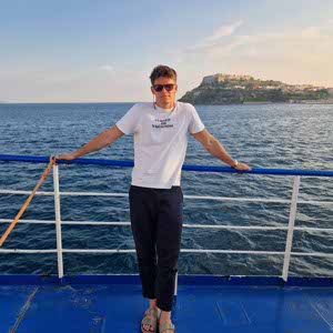 Julian Kusch profile