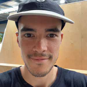 Lautaro Dumbsky profile