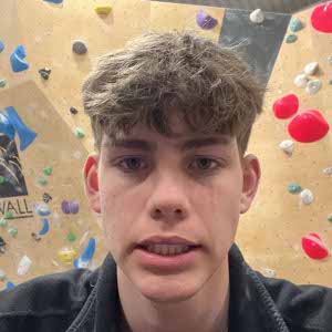 Oakley Walton profile