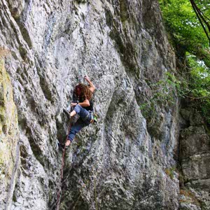 Alice Thompson profile