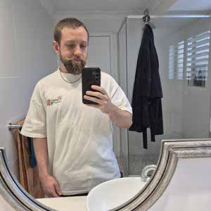 Sean Eiffe profile