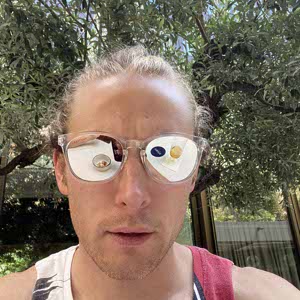 Dave Awde profile