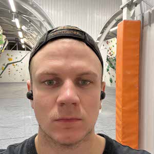 Simon Bogdan profile