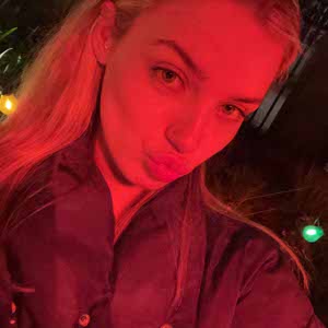 Naomi Warren profile