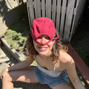 Lola Newton profile