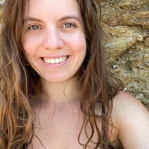 Myrto Schuch profile