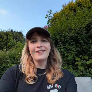 Lucy Stevens profile