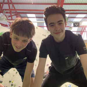 Oscar Sallis profile