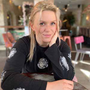 Tara McInerney profile