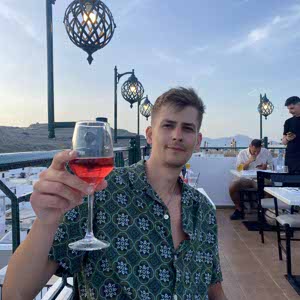 Sam Dilly profile