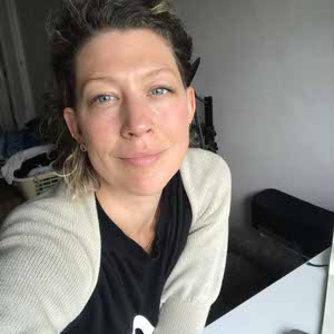 Emily Carson profile