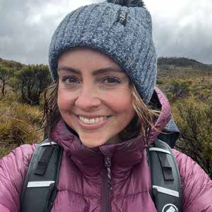 Amy Neal profile