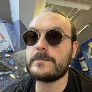 Paul Edwards profile