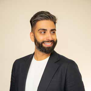 Ravi Lakhani profile