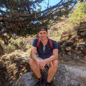 Adam Cairns profile