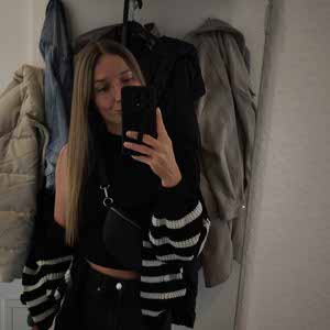 Veronika Stoll profile