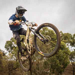 Middy Hacq profile