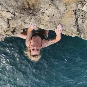 Zoe Woodford profile