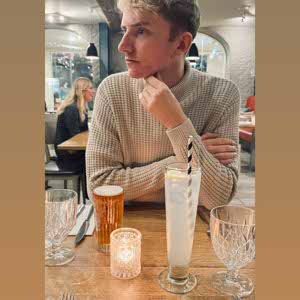 Sam Tutt profile