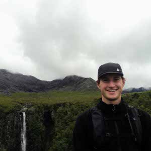 Ethan Dakin profile