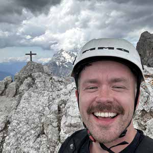 Alex Goodlad profile