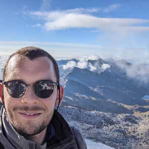 Dan Logue profile
