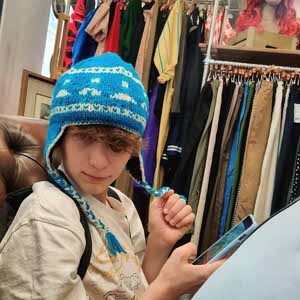 Oliver Plumb profile