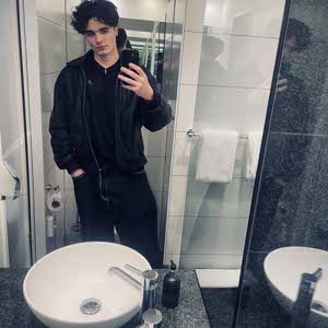 Nathan Roberts profile