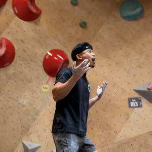 CM_ CLIMBS profile