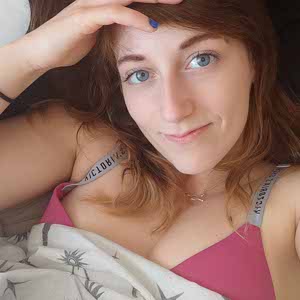 Polly Petrova profile