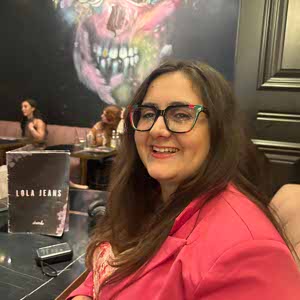 Ana Castillo profile