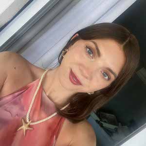 Simone Bishop profile