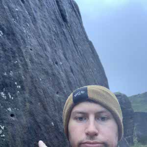 Dan Thomas profile